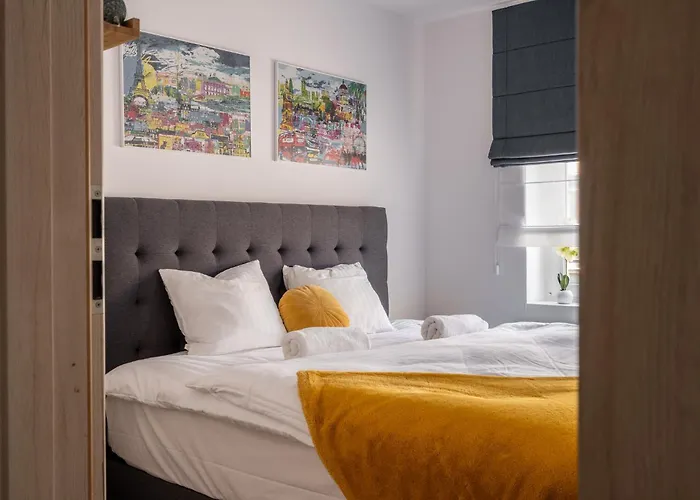Rentplanet - Apartament Nowowiejska